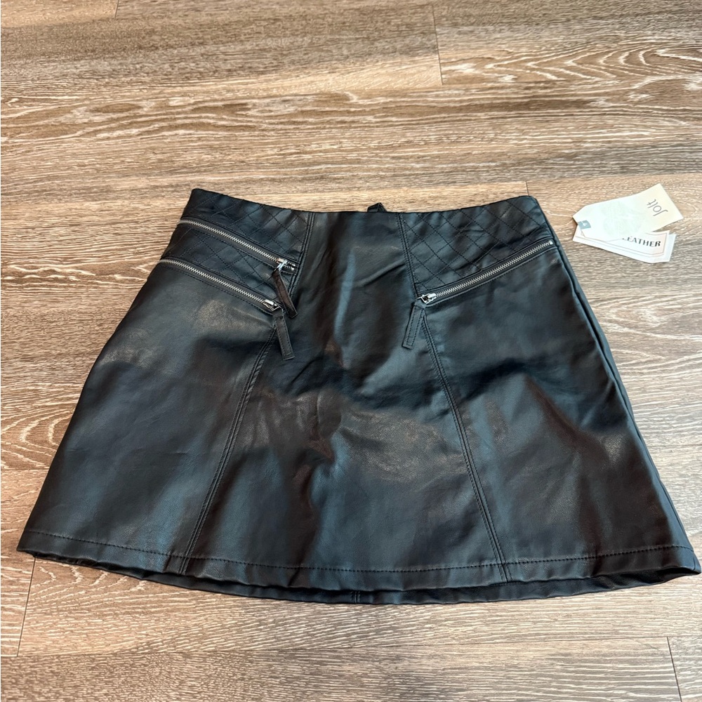 Jolt Black A-Line Mini Skirt for Night Out